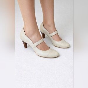 First Mary Jane Leather Cream shoes EU 37 Coquette Preppy Vintage Ballet